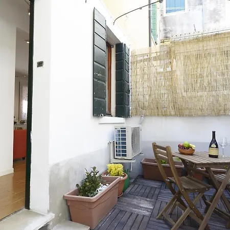 Venice Flat